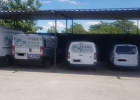 Zdjęcie parkingu Park Sansecar zadaszony przy lotnisku